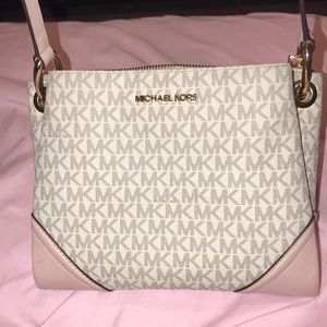 Michael kors nicole crossbody purse